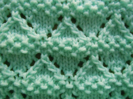 moss lace diamonds knitting stitch